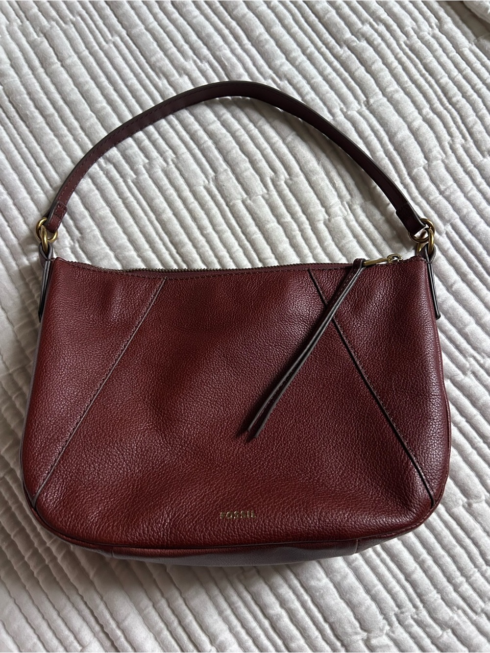 Fossil Pebbled Cowhide Leather Shoulder Bag in Brown Burgundy